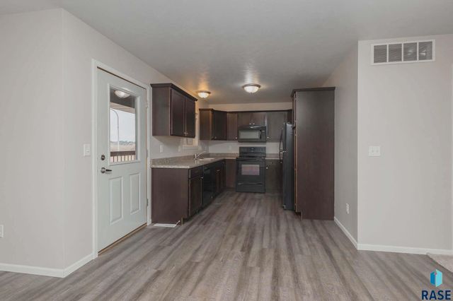 404 N Sioux Blvd Boulevard, Brandon, SD 57005