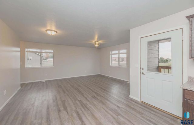 404 N Sioux Blvd Boulevard, Brandon, SD 57005