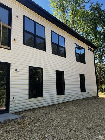 217 Red Mare Rd., Winfield, MO 63389