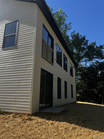 217 Red Mare Rd., Winfield, MO 63389