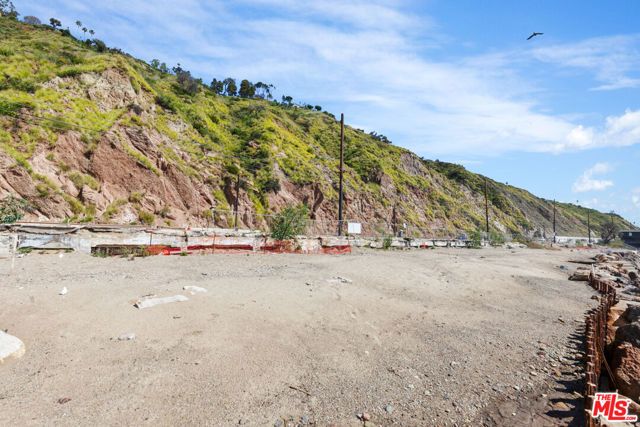 20604 Pacific Coast Highway, Malibu, CA 90265