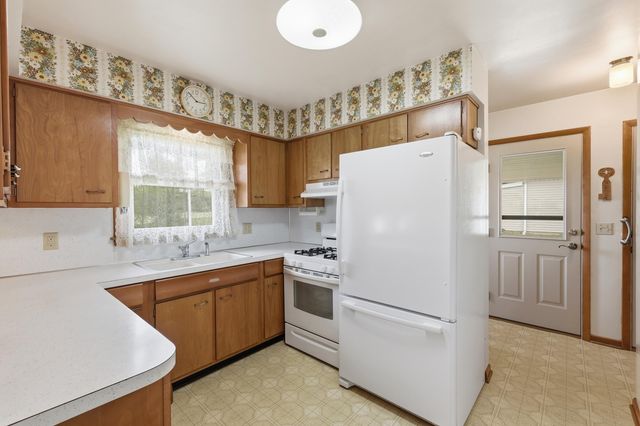 2320 Tamrack Street, Kalamazoo, MI 49006