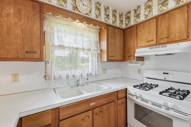 2320 Tamrack Street, Kalamazoo, MI 49006