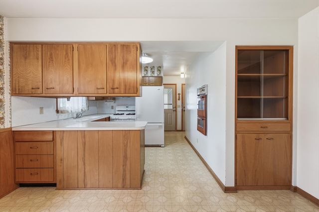 2320 Tamrack Street, Kalamazoo, MI 49006