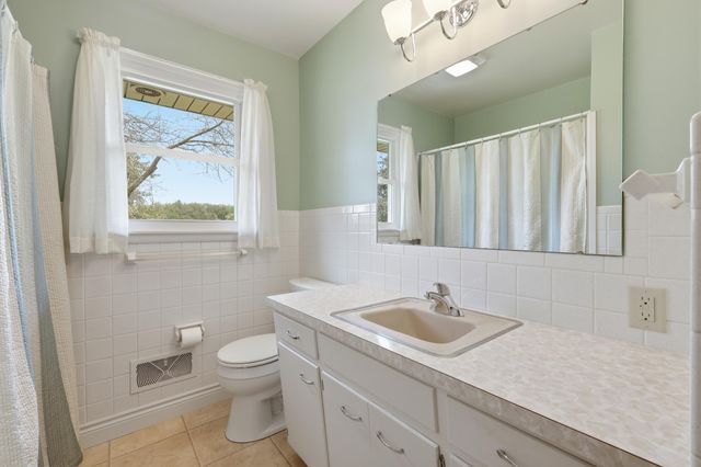 2320 Tamrack Street, Kalamazoo, MI 49006