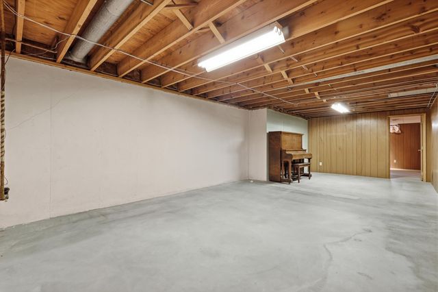 2320 Tamrack Street, Kalamazoo, MI 49006