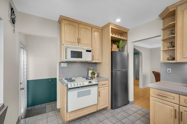 5733 13th Avenue S, Minneapolis, MN 55417