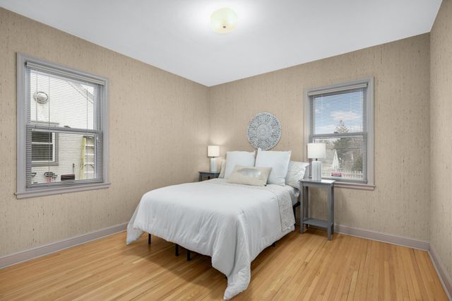 5733 13th Avenue S, Minneapolis, MN 55417