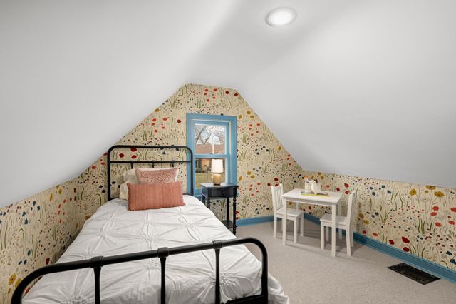 5733 13th Avenue S, Minneapolis, MN 55417