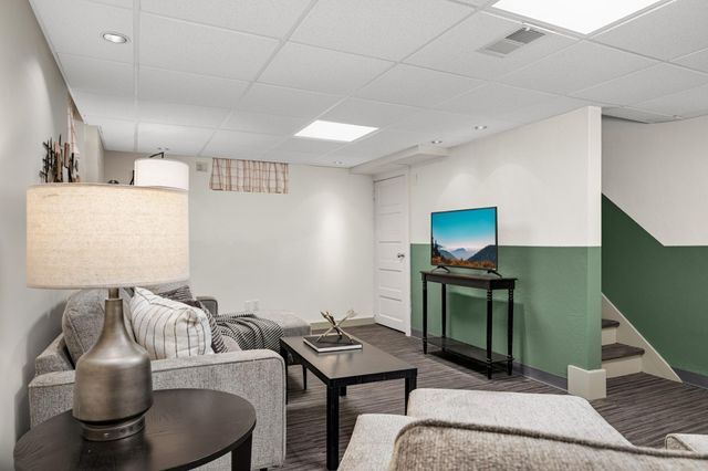 5733 13th Avenue S, Minneapolis, MN 55417