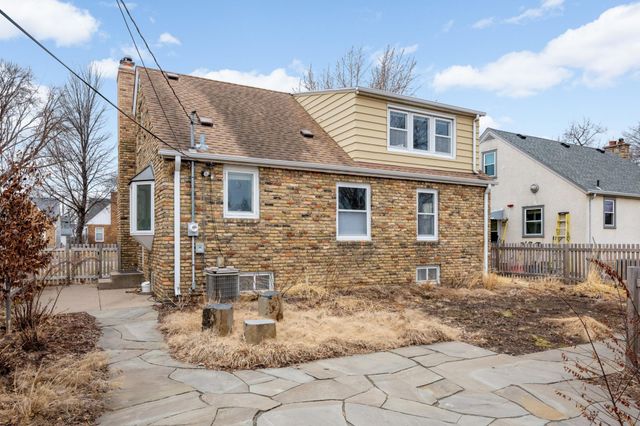 5733 13th Avenue S, Minneapolis, MN 55417