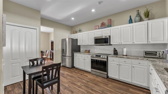 5285 ENGLISH DRIVE, Lakeland, FL 33812