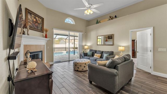 5285 ENGLISH DRIVE, Lakeland, FL 33812