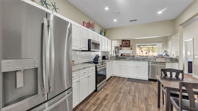 5285 ENGLISH DRIVE, Lakeland, FL 33812