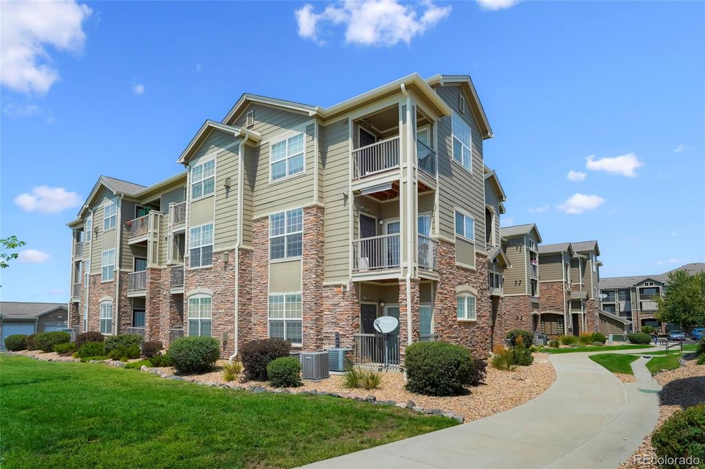 3045 Blue Sky Circle 18-302, Erie, CO 80516