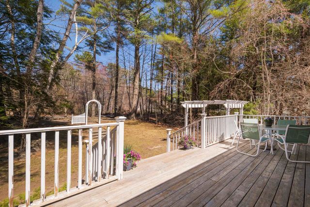 14 Beacon Street Extension, York, ME 03909