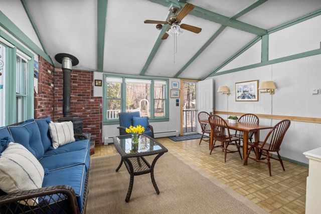 14 Beacon Street Extension, York, ME 03909