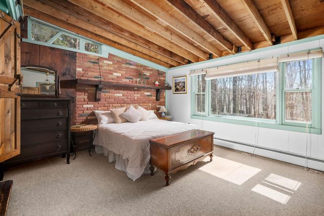 14 Beacon Street Extension, York, ME 03909