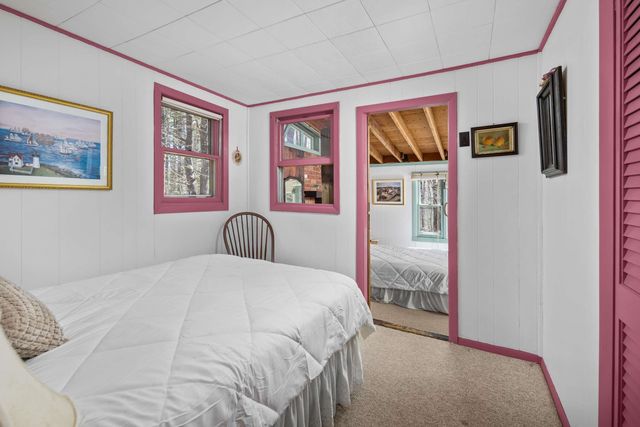 14 Beacon Street Extension, York, ME 03909