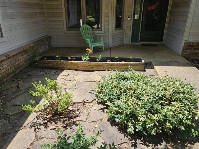 2 Quantock Hills Lane, Bella Vista, AR 72715