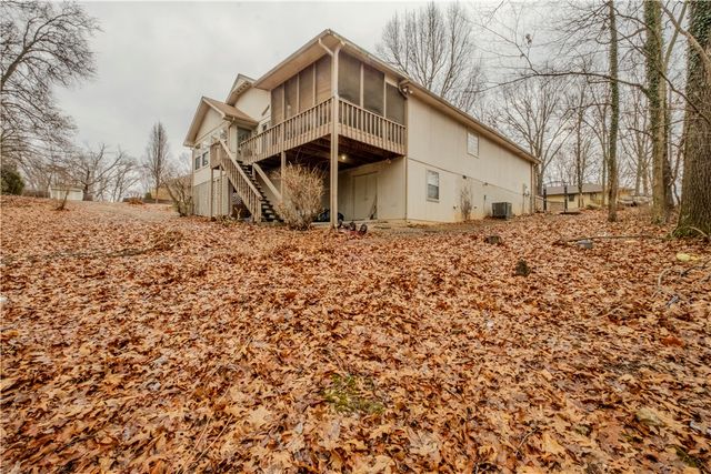 2 Quantock Hills Lane, Bella Vista, AR 72715