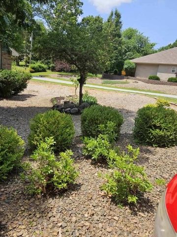 2 Quantock Hills Lane, Bella Vista, AR 72715