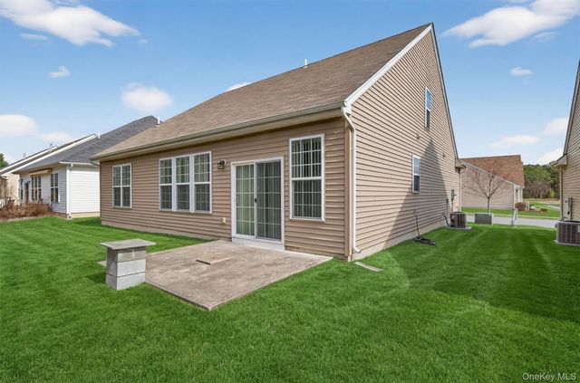 10 Cyprus Drive, Middletown, NY 10940
