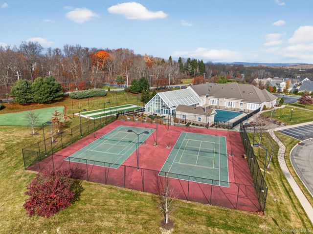 10 Cyprus Drive, Middletown, NY 10940