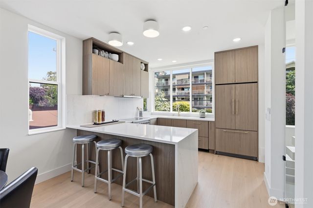 2019 Minor Avenue E, Seattle, WA 98102