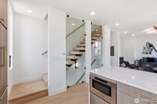 2019 Minor Avenue E, Seattle, WA 98102