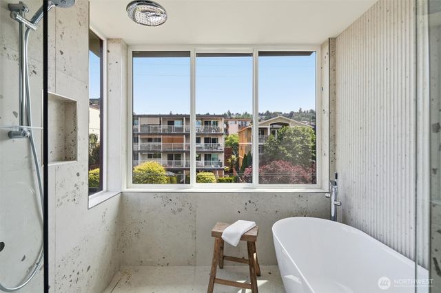 2019 Minor Avenue E, Seattle, WA 98102