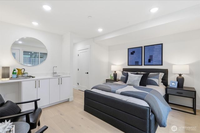 2019 Minor Avenue E, Seattle, WA 98102