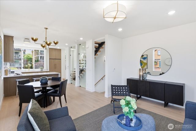 2019 Minor Avenue E, Seattle, WA 98102