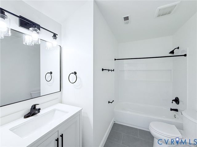 4704 Cedar Cliff Rd, Chester, VA 23831