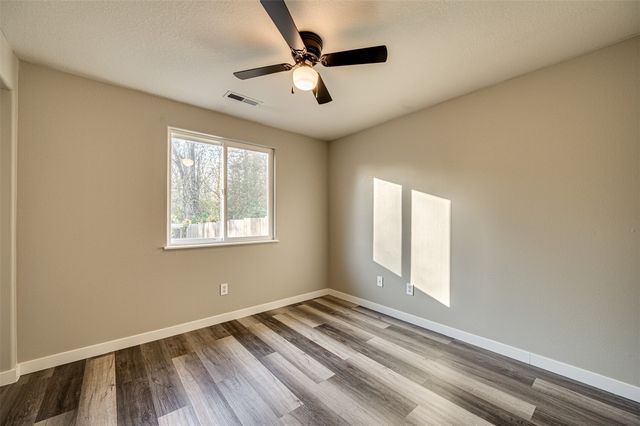 320 NW 25th Place, Battle Ground, WA 98604