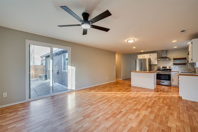 320 NW 25th Place, Battle Ground, WA 98604