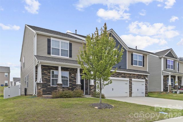 134 Giant Oak Avenue, Statesville, NC 28677