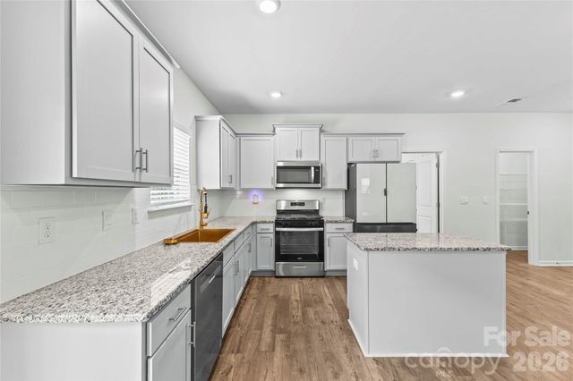 134 Giant Oak Avenue, Statesville, NC 28677