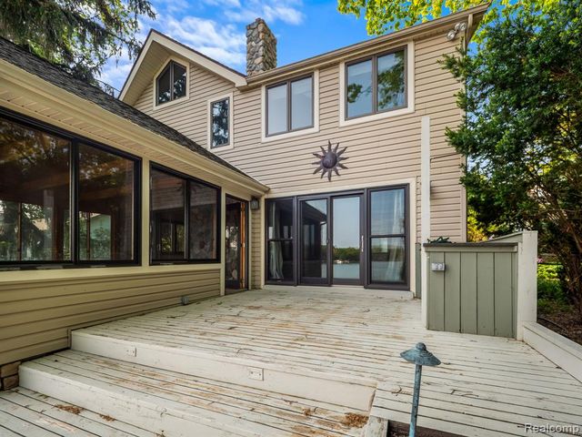 7028 Terrell Street, Waterford, MI 48329