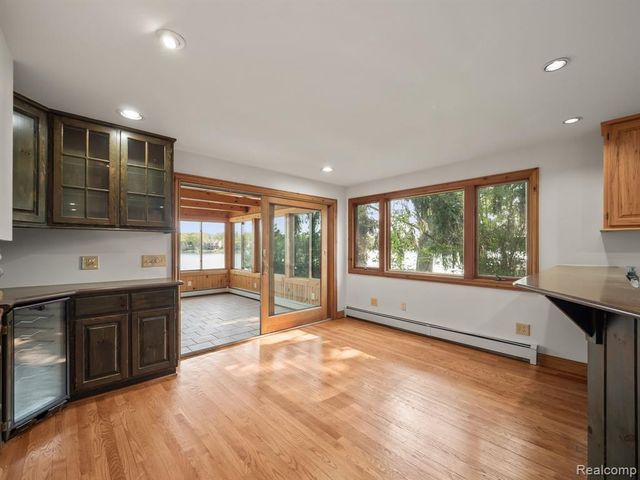 7028 Terrell Street, Waterford, MI 48329