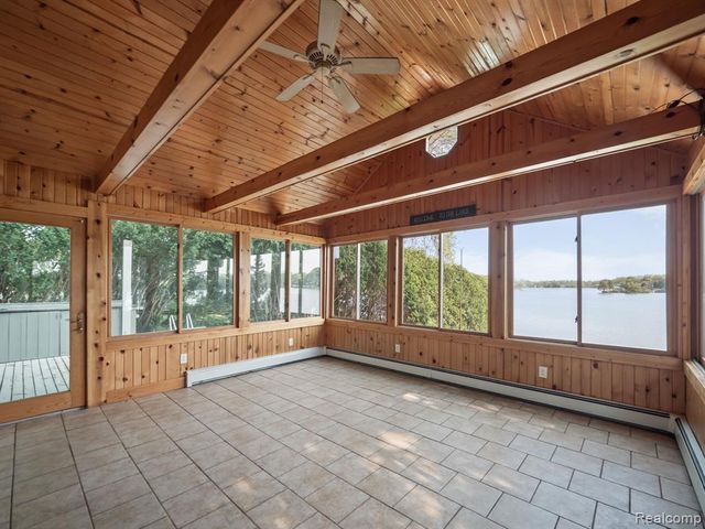 7028 Terrell Street, Waterford, MI 48329