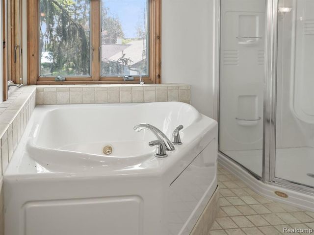 7028 Terrell Street, Waterford, MI 48329
