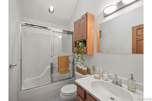 7028 Terrell Street, Waterford, MI 48329