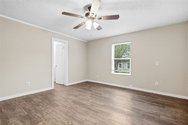 1102 E Lamar Street A, Sherman, TX 75090