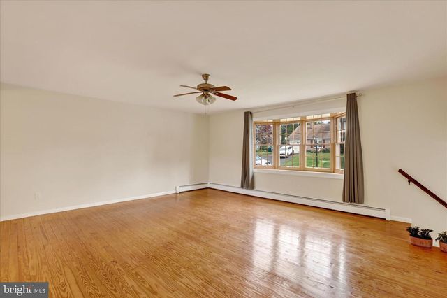 152 WINDHAM, Langhorne, PA 19047