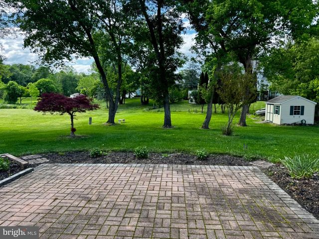 152 WINDHAM, Langhorne, PA 19047
