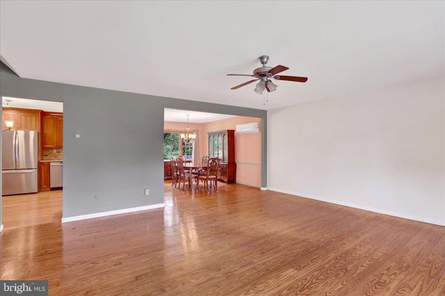 152 WINDHAM, Langhorne, PA 19047