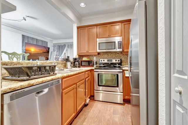 103 Monterey Bay Drive, Boynton Beach, FL 33426