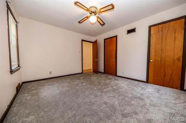 35 Harmon Drive, Lebanon, IL 62254