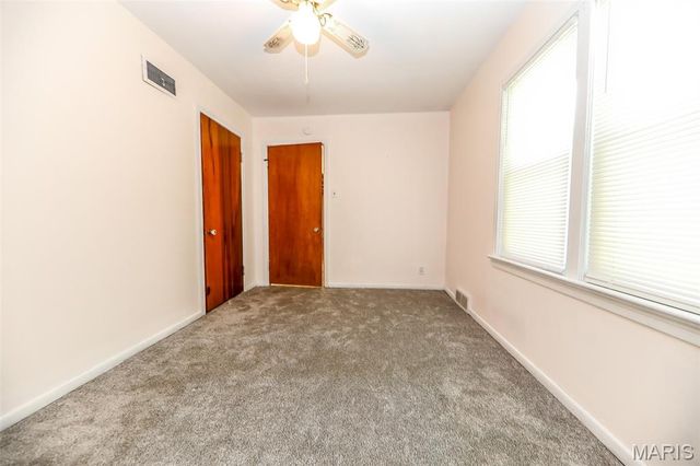 35 Harmon Drive, Lebanon, IL 62254